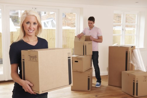Load-based and cubic-yard pricing example for a local Chessington move