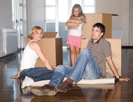 Flexible man with van support for moving boxes and furniture in Chessington